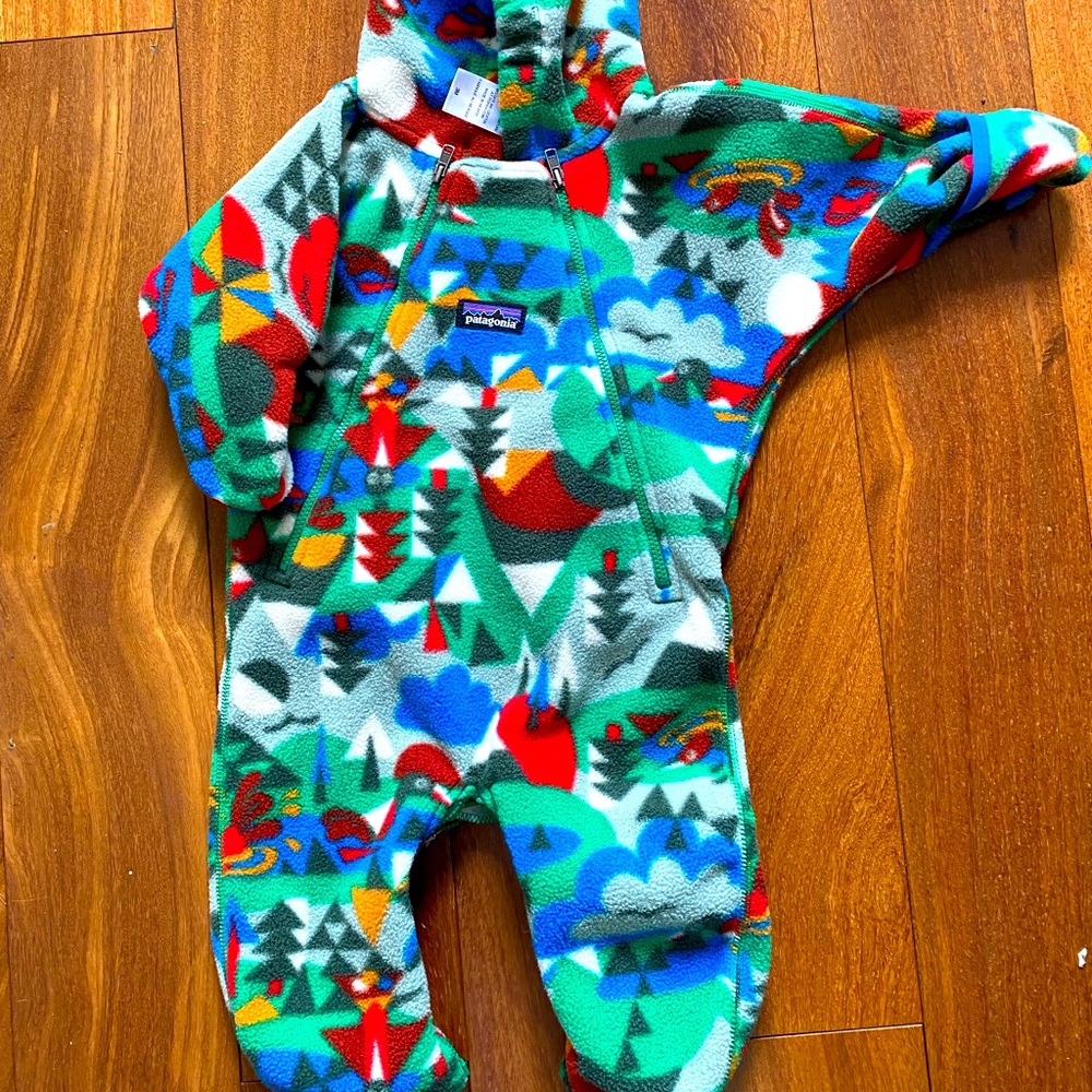 Patagonia infant fleece bunting